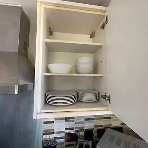 Lovely Two Bed Flat Londres