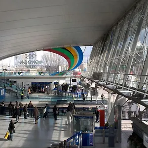 Appartamento Cozy In Stratford From 18 Minutes To, Londra